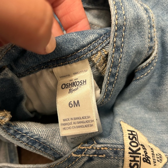 🌸 OshKosh Denim farmer jean Heart OverallsGirl pants 6 months Valentine’s Day - Picture 4 of 5